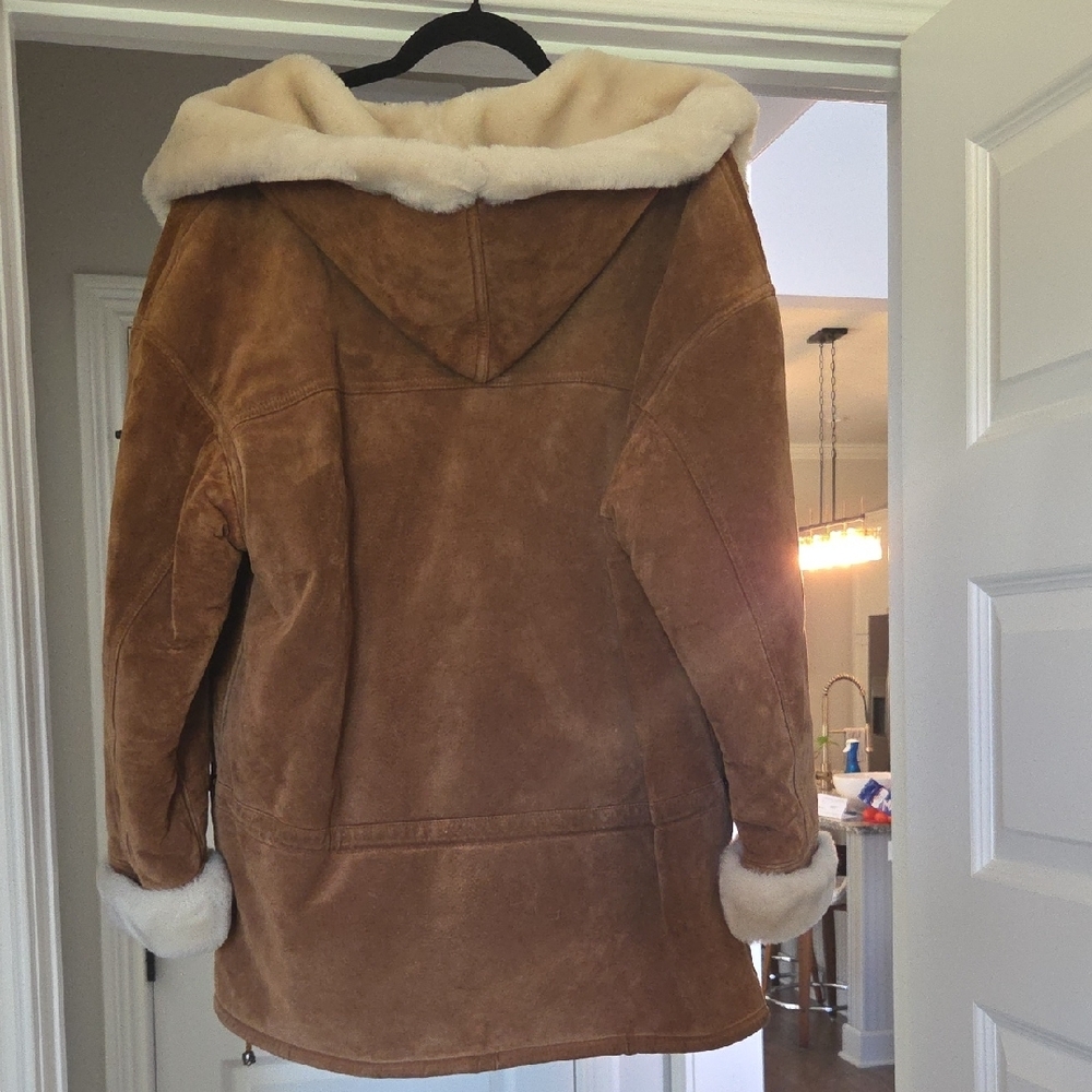 Gallery Tan Teddy Jacket with Cream Accents - Picture 4 of 4